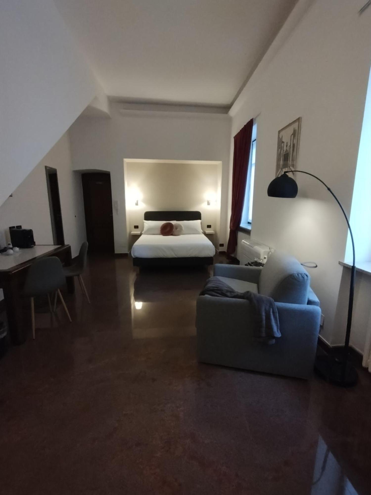 Palazzo Cusani Charming Rooms Vercelli Dış mekan fotoğraf