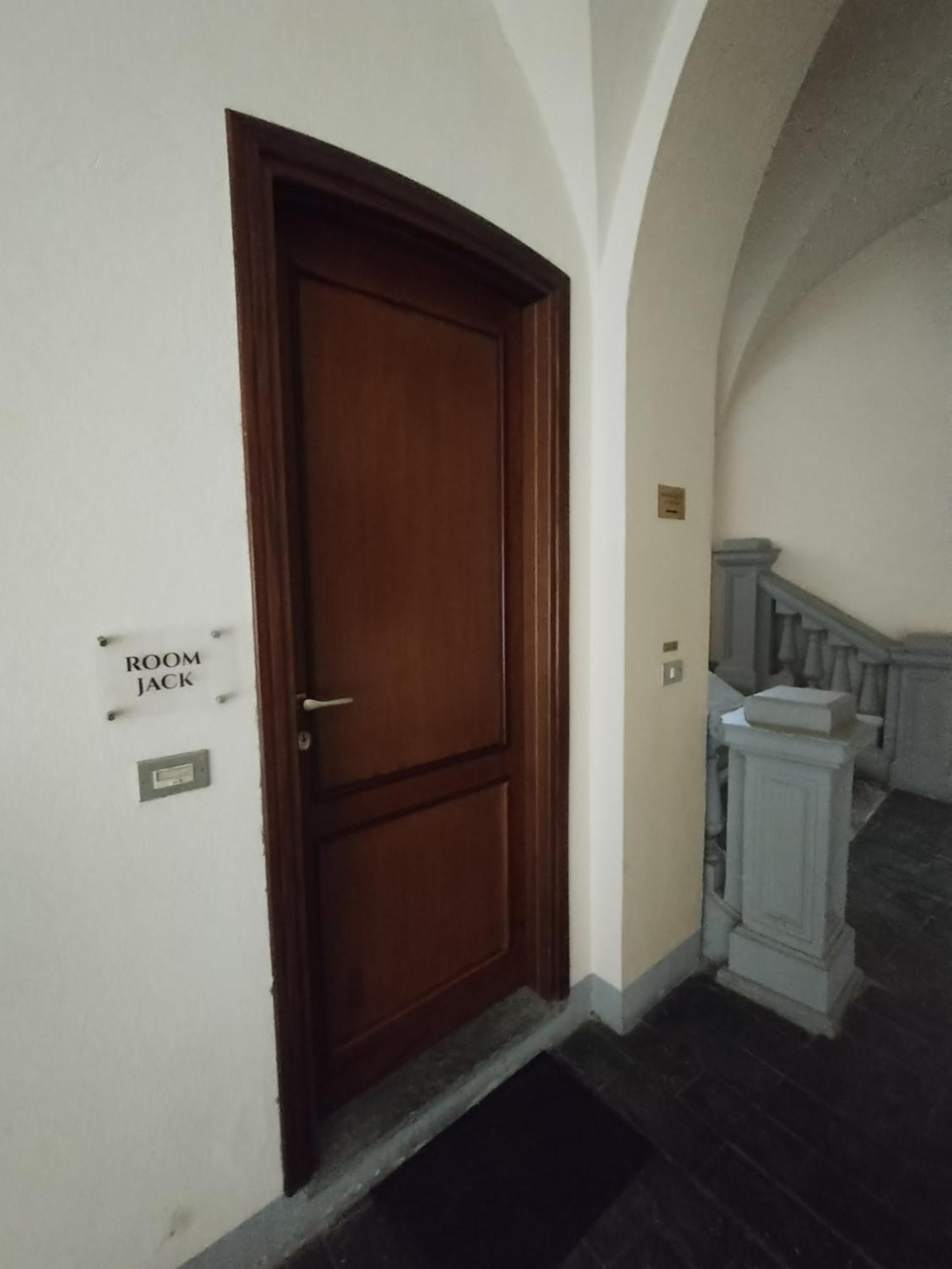 Palazzo Cusani Charming Rooms Vercelli Dış mekan fotoğraf